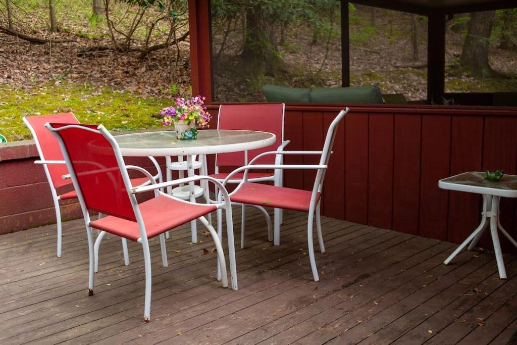 Modern Cabin With Hot Tub Grill Lake Beach Wineries Hiking Fishing And Hershey Park Family And Pet Friendly Superhosts On Ab&B Mount Gretna Exteriér fotografie